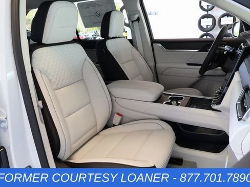 New 2026 GMC Acadia Denali w/ Super Cruise Package AWD/4WD image 21