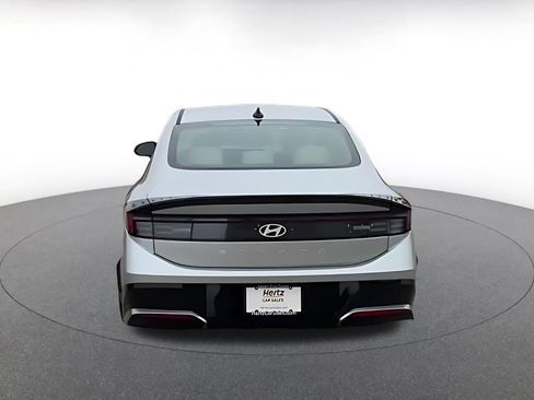 Used 2025 Hyundai Sonata SEL FWD image 14