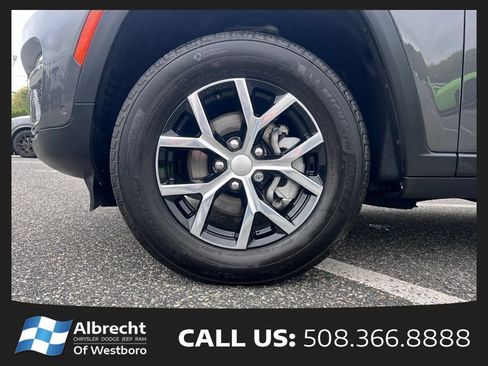 New 2025 Jeep Grand Cherokee Limited w/ Luxury Tech Group II AWD/4WD image 31