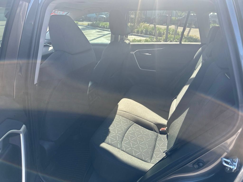 Used 2024 Toyota RAV4 XLE w/ Convenience Package FWD image 13