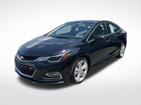 Used 2017 Chevrolet Cruze Premier FWD image 10