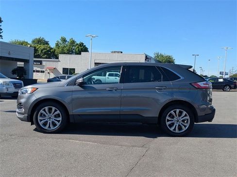 Used 2023 Ford Edge Titanium image 6