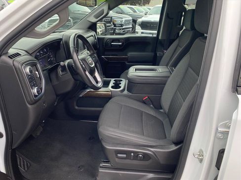 Used 2022 GMC Sierra 1500 Elevation w/ LPO, Elevation Black Package AWD/4WD image 9