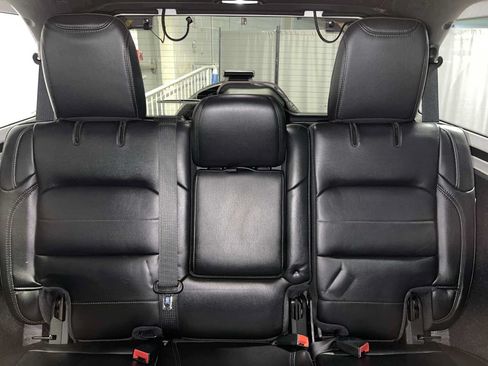 Used 2020 Jeep Wrangler Unlimited Sahara AWD/4WD image 22