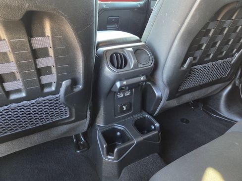 Used 2023 Jeep Gladiator Rubicon w/ Trailer Tow Package image 20