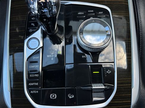 Used 2019 BMW X7 xDrive50i w/ Premium Package image 25