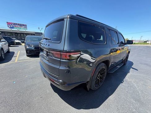 Used 2023 Jeep Wagoneer Series II w/ Convenience Group I AWD/4WD image 3