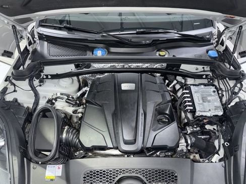 Used 2022 Porsche Macan GTS AWD/4WD image 11