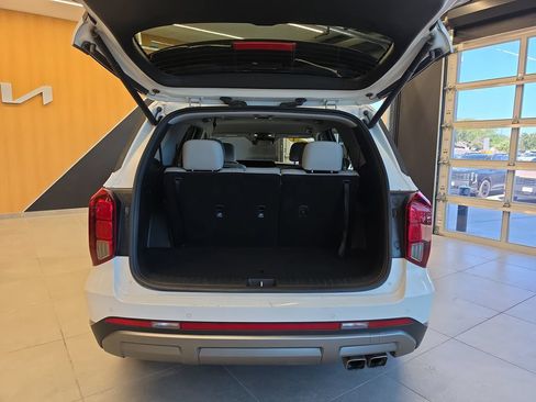 Used 2024 Hyundai Palisade SEL FWD image 29