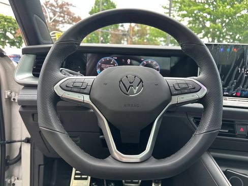 New 2026 Volkswagen Tiguan SE R-Line AWD/4WD image 12
