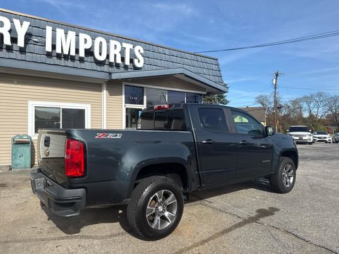 Used 2017 Chevrolet Colorado Z71 AWD/4WD image 6