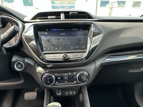 Used 2022 Chevrolet TrailBlazer LT w/ Convenience Package FWD image 30