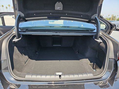 New 2025 BMW i7 xDrive60 image 12