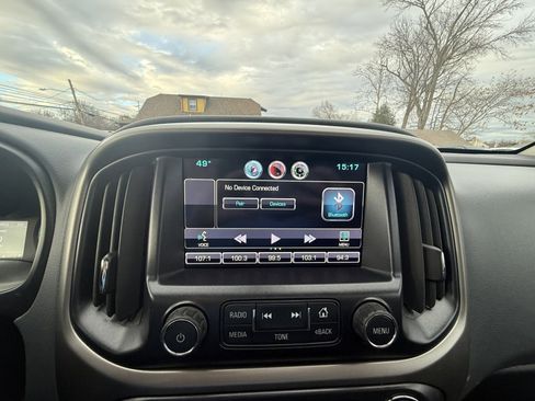 Used 2015 Chevrolet Colorado Z71 image 12