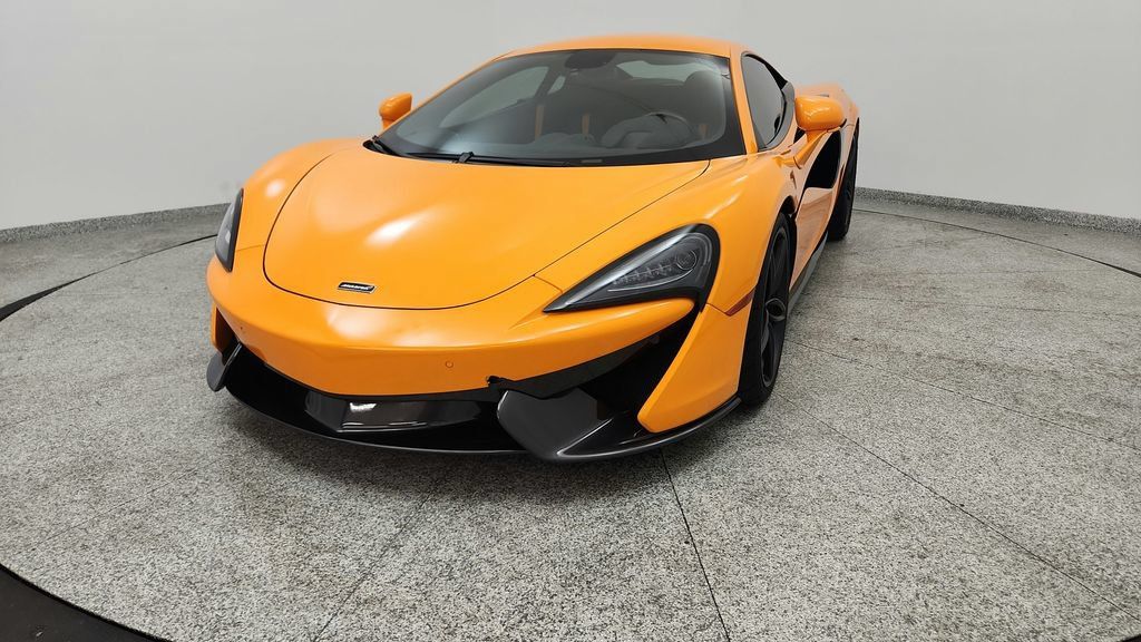 Used 2016 McLaren 570S Coupe RWD image 10