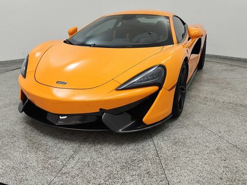 Used 2016 McLaren 570S Coupe RWD image 10