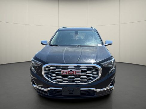 Used 2018 GMC Terrain Denali FWD image 2