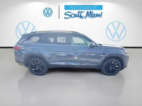 New 2026 Volkswagen Atlas SE FWD image 8