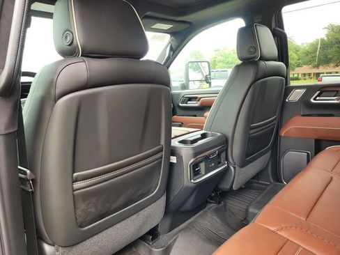 New 2026 GMC Sierra 3500 Denali Ultimate w/ LPO, Black Badging Package AWD/4WD image 26