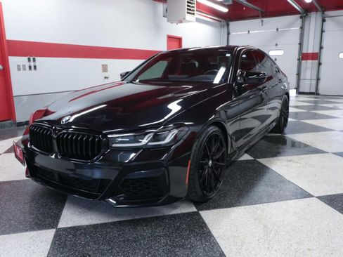 Used 2022 BMW M550i xDrive w/ Executive Package AWD/4WD image 5