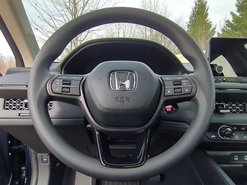 New 2025 Honda Accord SE image 24