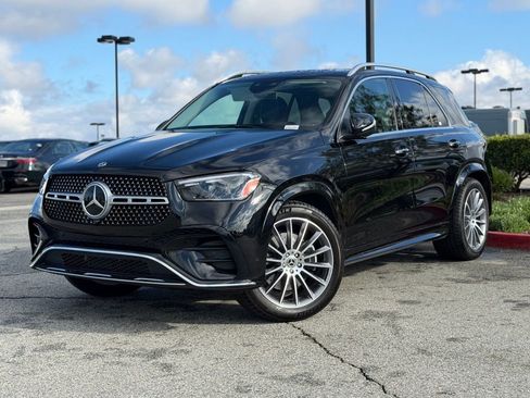 Used 2025 Mercedes-Benz GLE 350 4MATIC image 2
