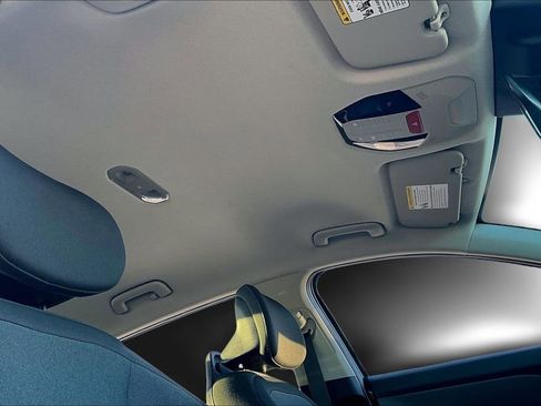 Used 2025 Kia K4 LXS image 22