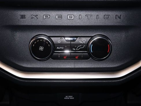 New 2026 Ford Expedition Platinum w/ Stealth Appearance Package image 16