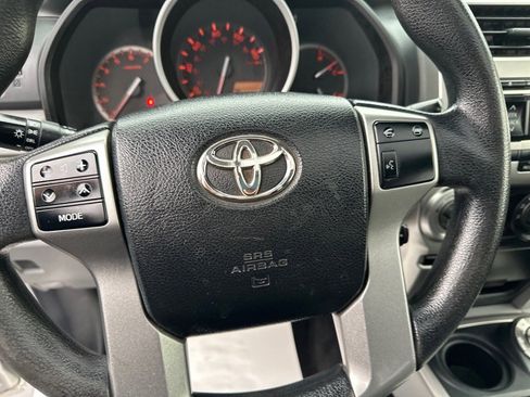 Used 2013 Toyota 4Runner SR5 image 21