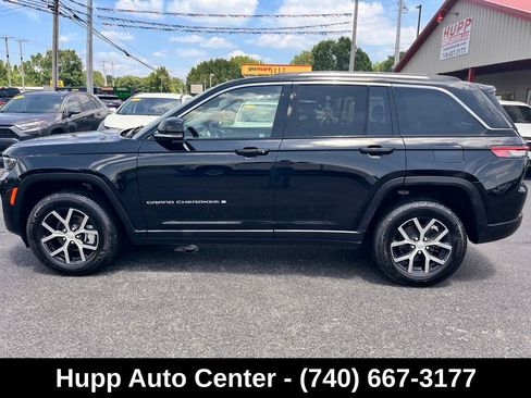 Used 2023 Jeep Grand Cherokee Limited AWD/4WD image 18