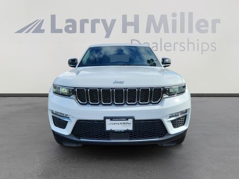 Used 2025 Jeep Grand Cherokee Limited w/ Trailer Tow Package image 8