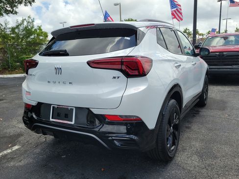Used 2024 Buick Encore GX Sport Touring w/ Advanced Technology Package FWD image 12