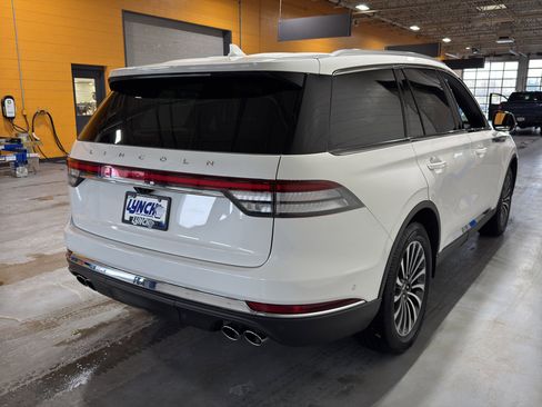 Used 2023 Lincoln Aviator Reserve w/ Equipment Group 201A image 5