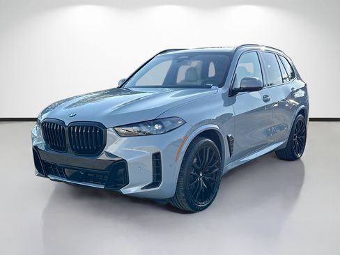 New 2026 BMW X5 xDrive40i w/ M Sport Package AWD/4WD image 7