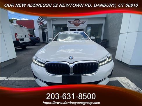 Used 2023 BMW 530i xDrive w/ Convenience Package AWD/4WD image 9