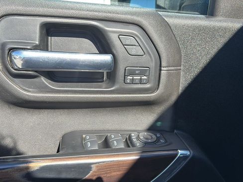 Used 2022 GMC Sierra 2500 SLT image 17