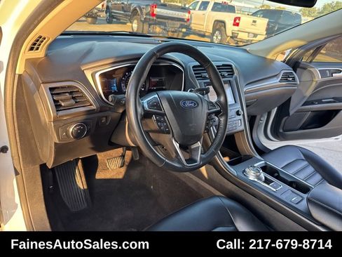 Used 2019 Ford Fusion SEL image 79