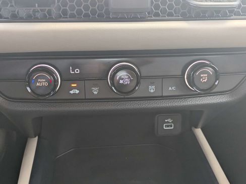 Used 2023 Honda HR-V LX image 23