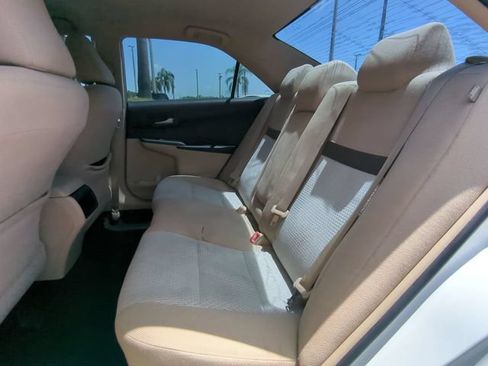 Used 2012 Toyota Camry LE FWD image 14