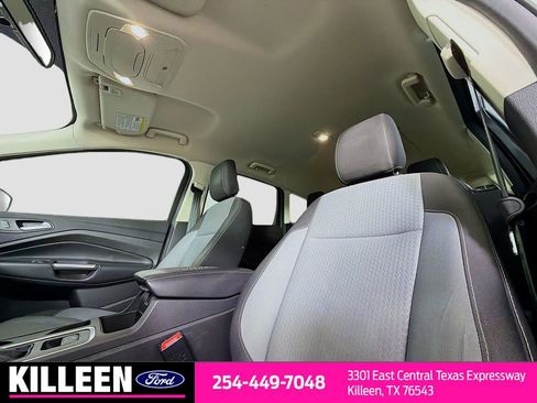 Used 2018 Ford Escape SE image 10