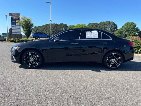 Used 2022 Mercedes-Benz A 220 4MATIC image 4