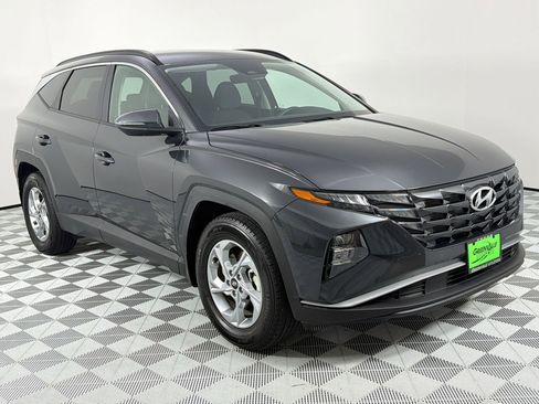 Used 2023 Hyundai Tucson SEL FWD image 7