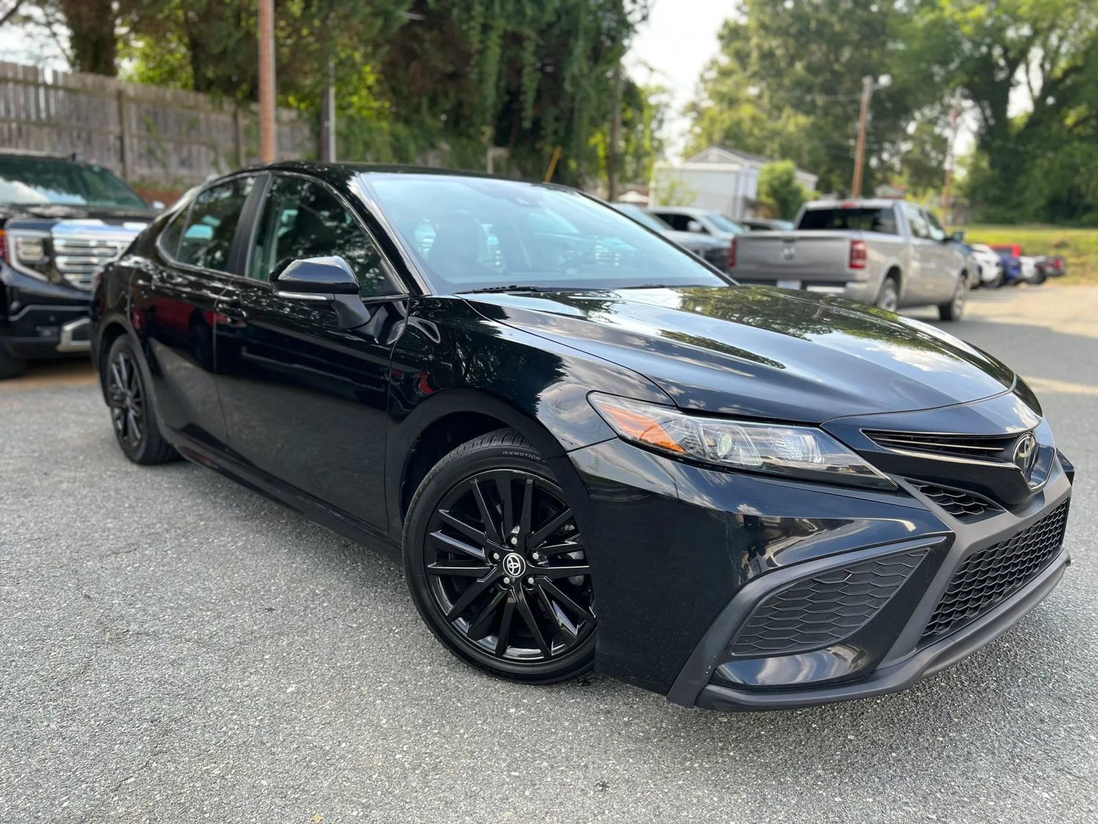 Used 2024 Toyota Camry SE FWD image 19