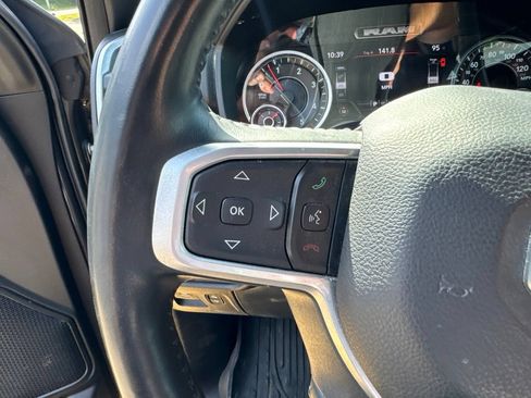 Used 2022 RAM 1500 Big Horn AWD/4WD image 15