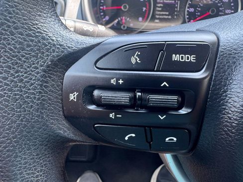 Used 2023 Kia Rio S w/ Technology Package FWD image 18