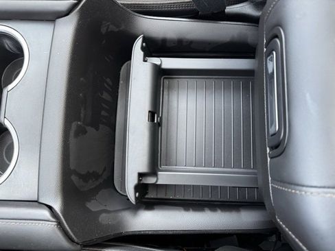 Certified 2023 Chevrolet Suburban High Country image 23