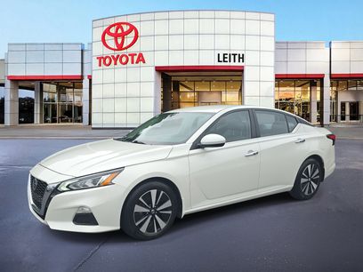 Used 2021 Nissan Altima 2.5 SV