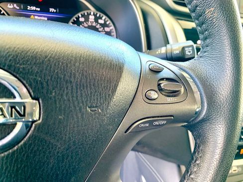 Used 2020 Nissan Murano SV image 31