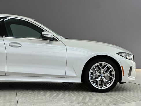 Certified 2026 BMW 330i Sedan RWD image 35