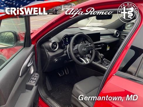 New 2024 Alfa Romeo Tonale Veloce image 19